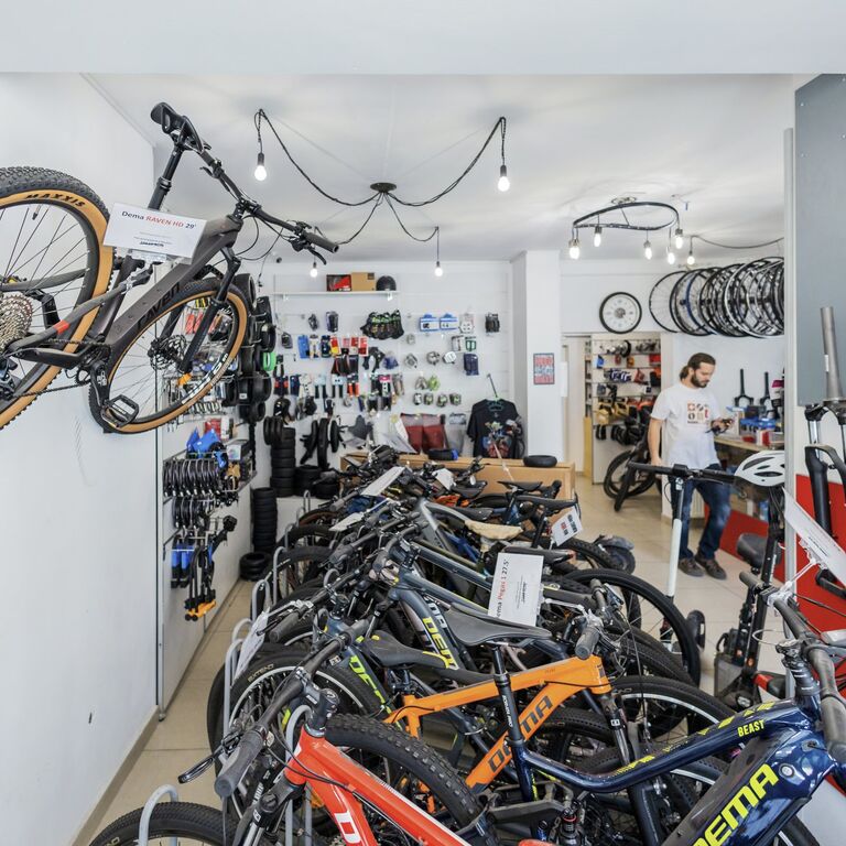 CUB Velo Hub