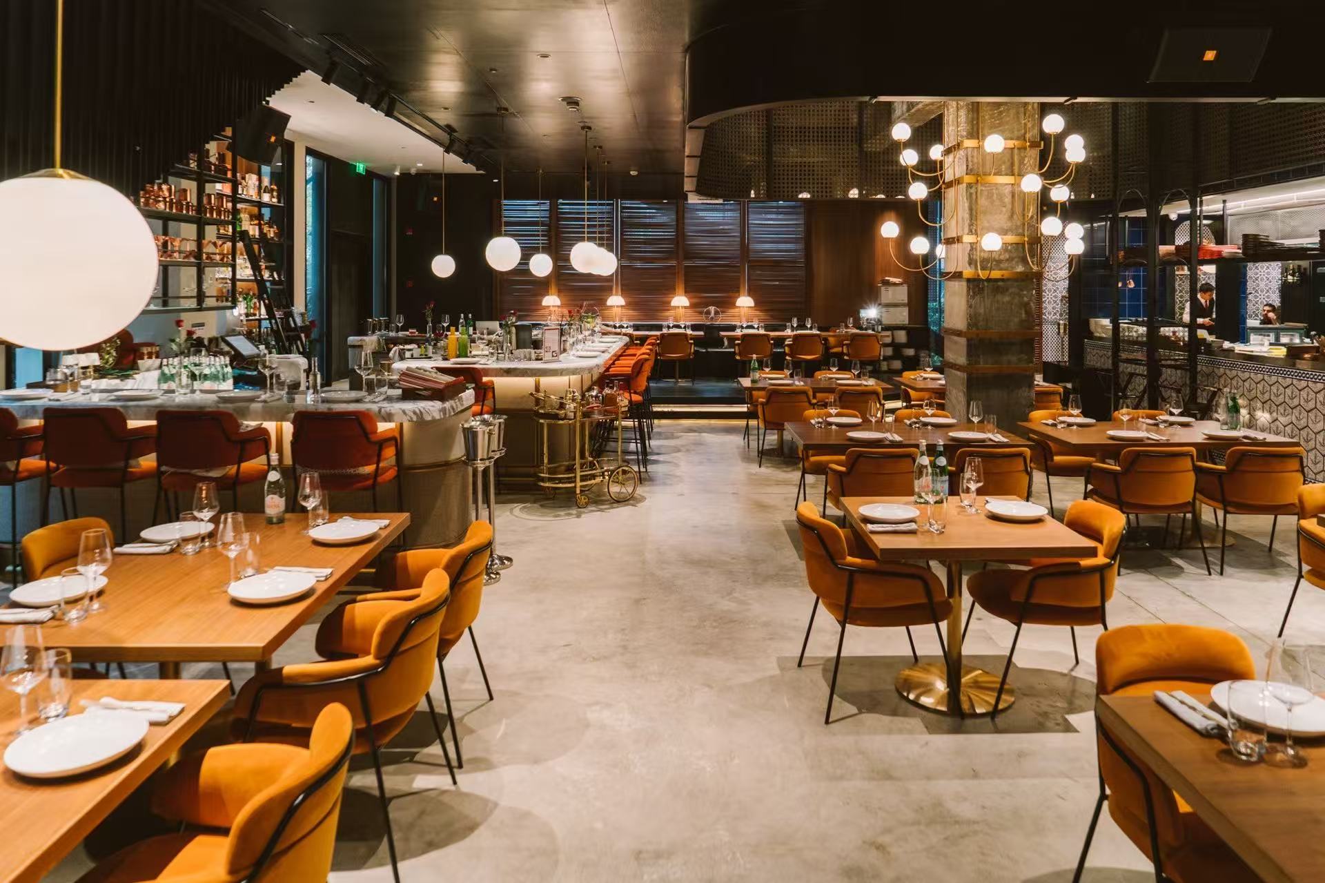 Mess restaurant gallery & bar