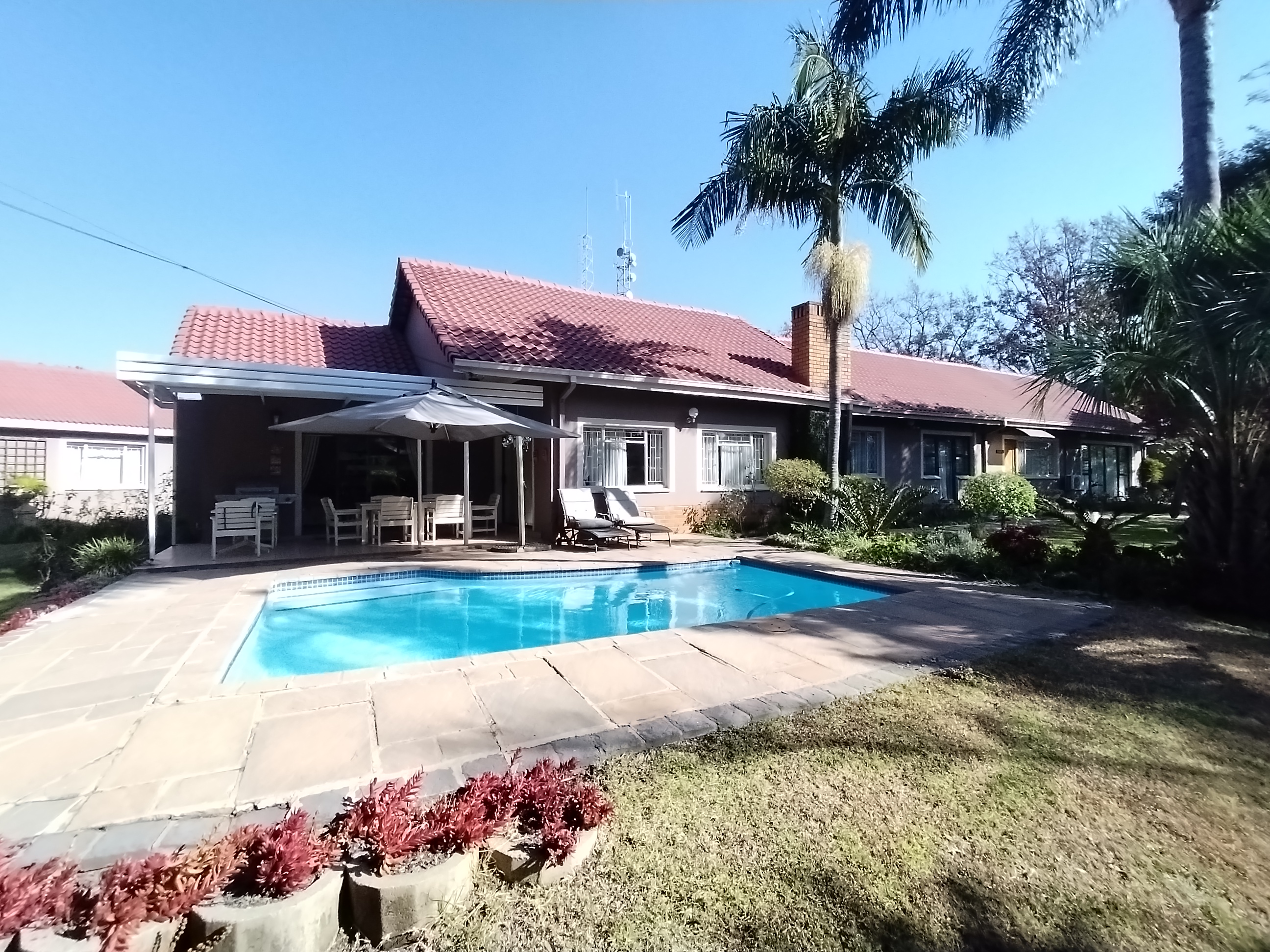 Royal Ridge Guest House