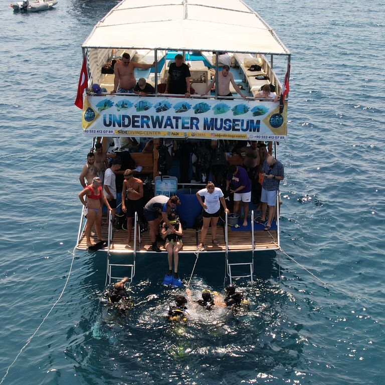 Side Diving Center