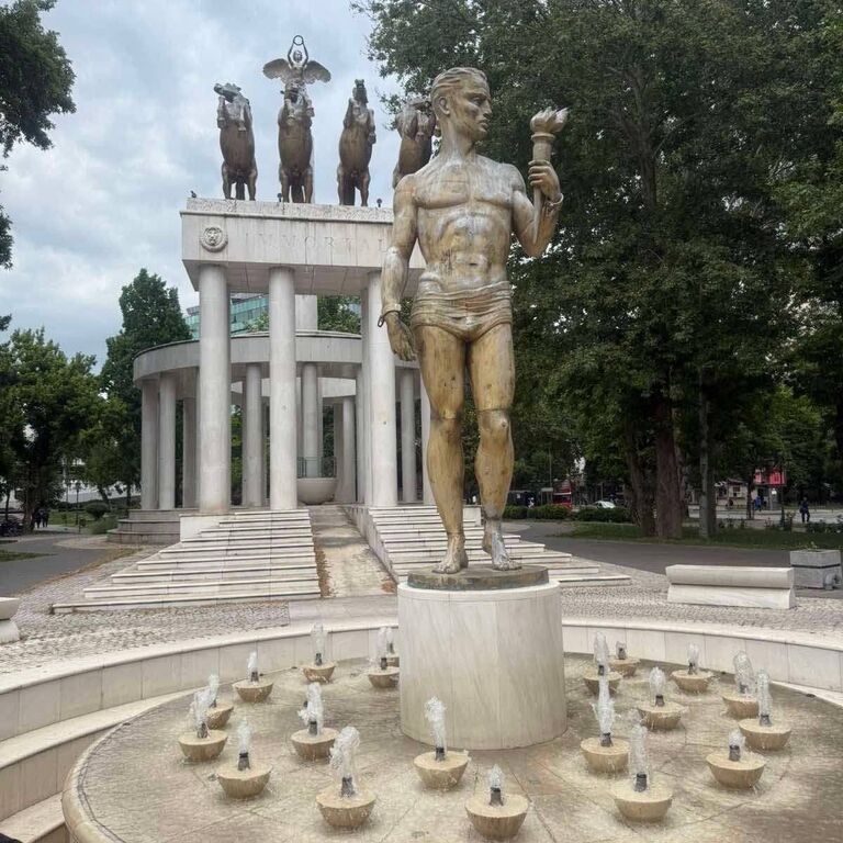 Suzana - Skopje tour guide