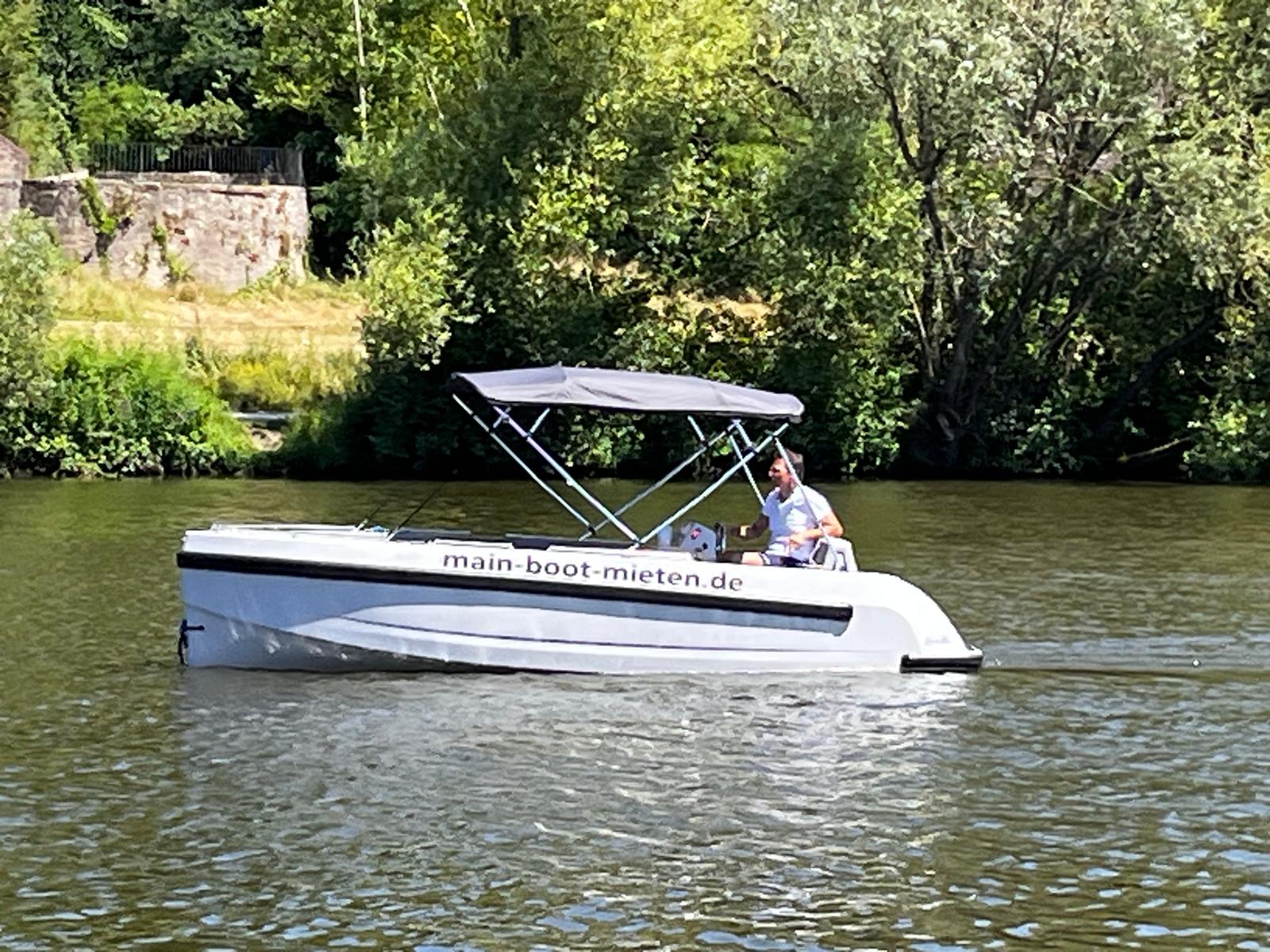 Main-Boot-mieten
