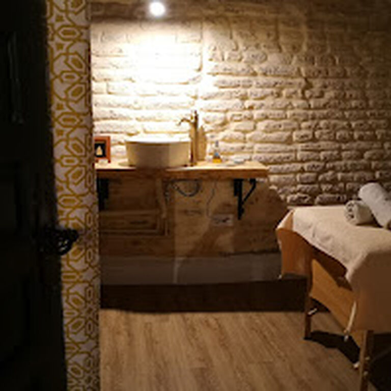 Espacio Infinito Massages Seville