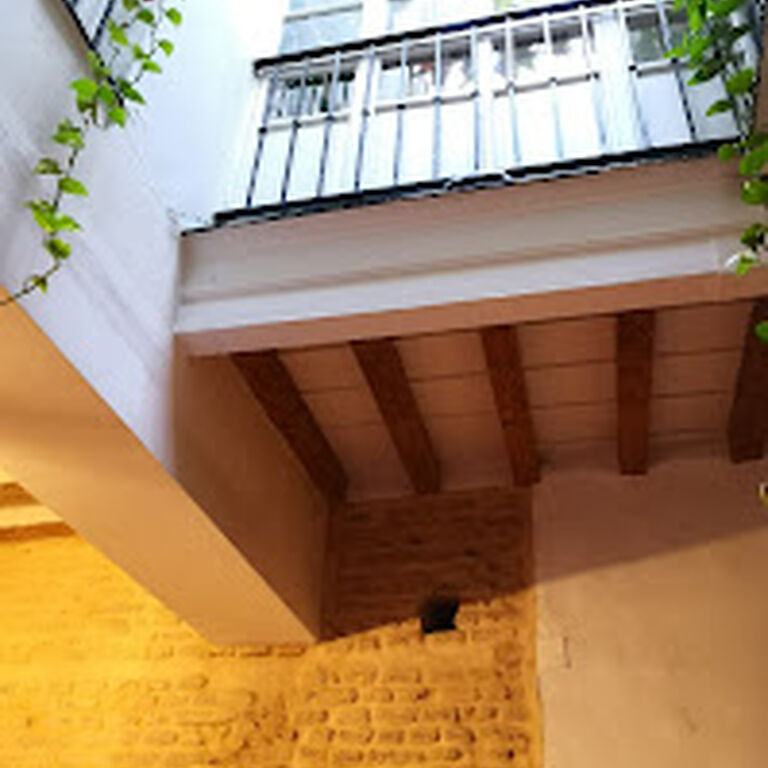 Espacio Infinito Massages Seville