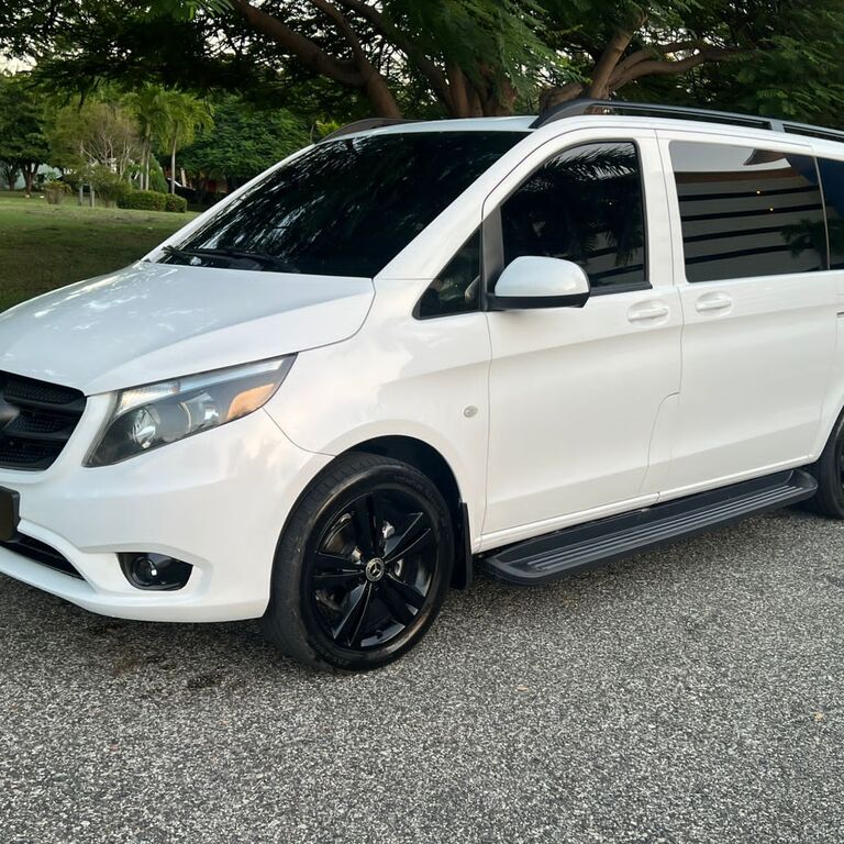 Deylen luxury transfer