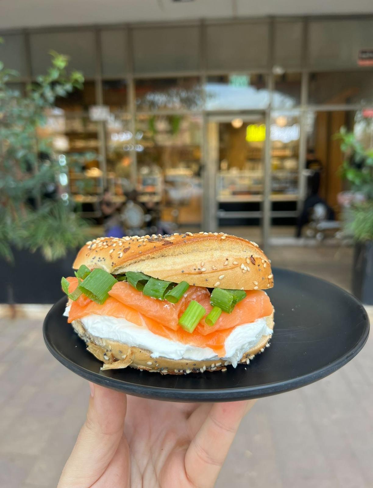 Holy Bagel Modiin