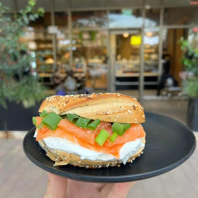 Holy Bagel Modiin