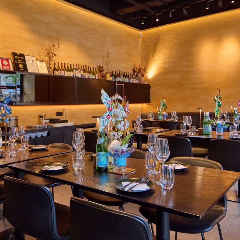 Oliang Bangkok Bistro