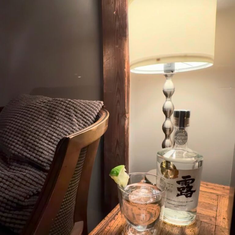 46 Banchi Standing Bar