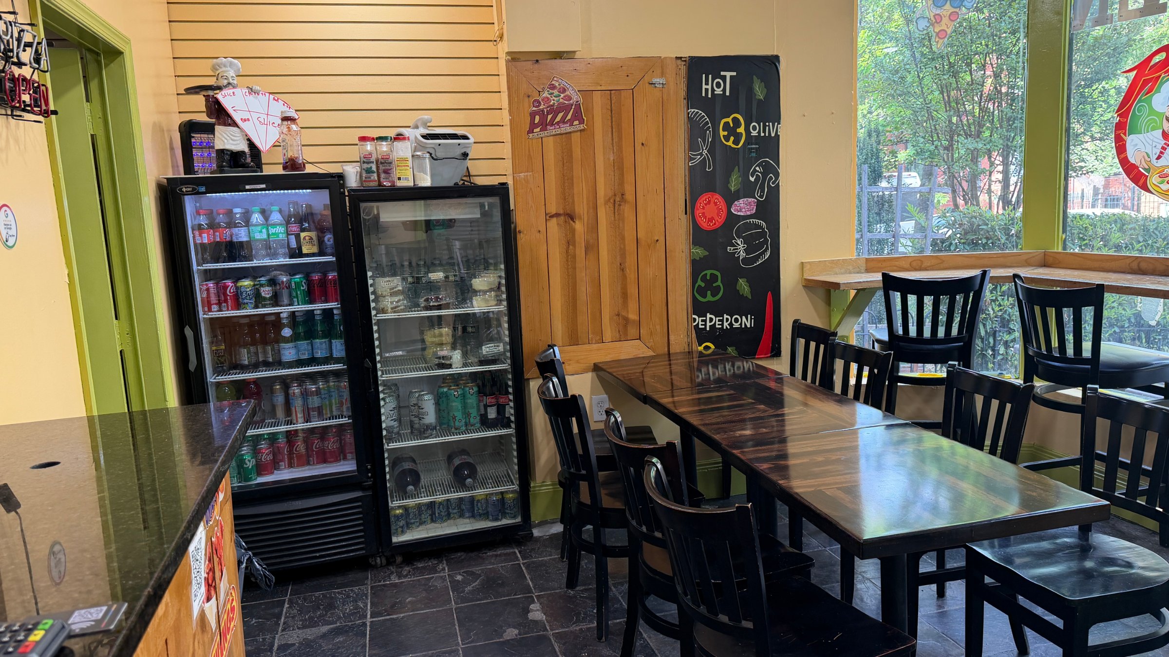 Pizzolis pizzeria