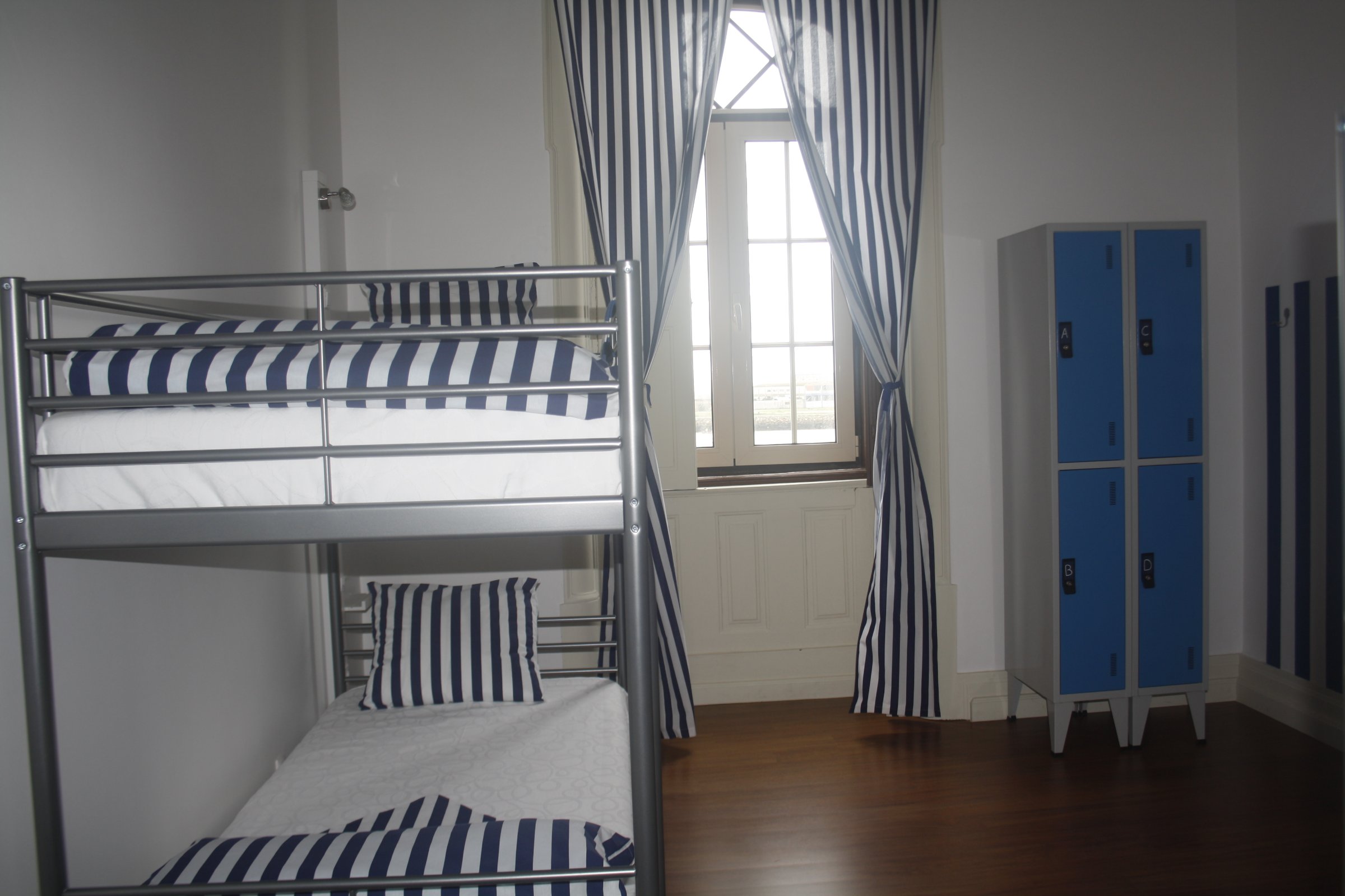 Hostel 402