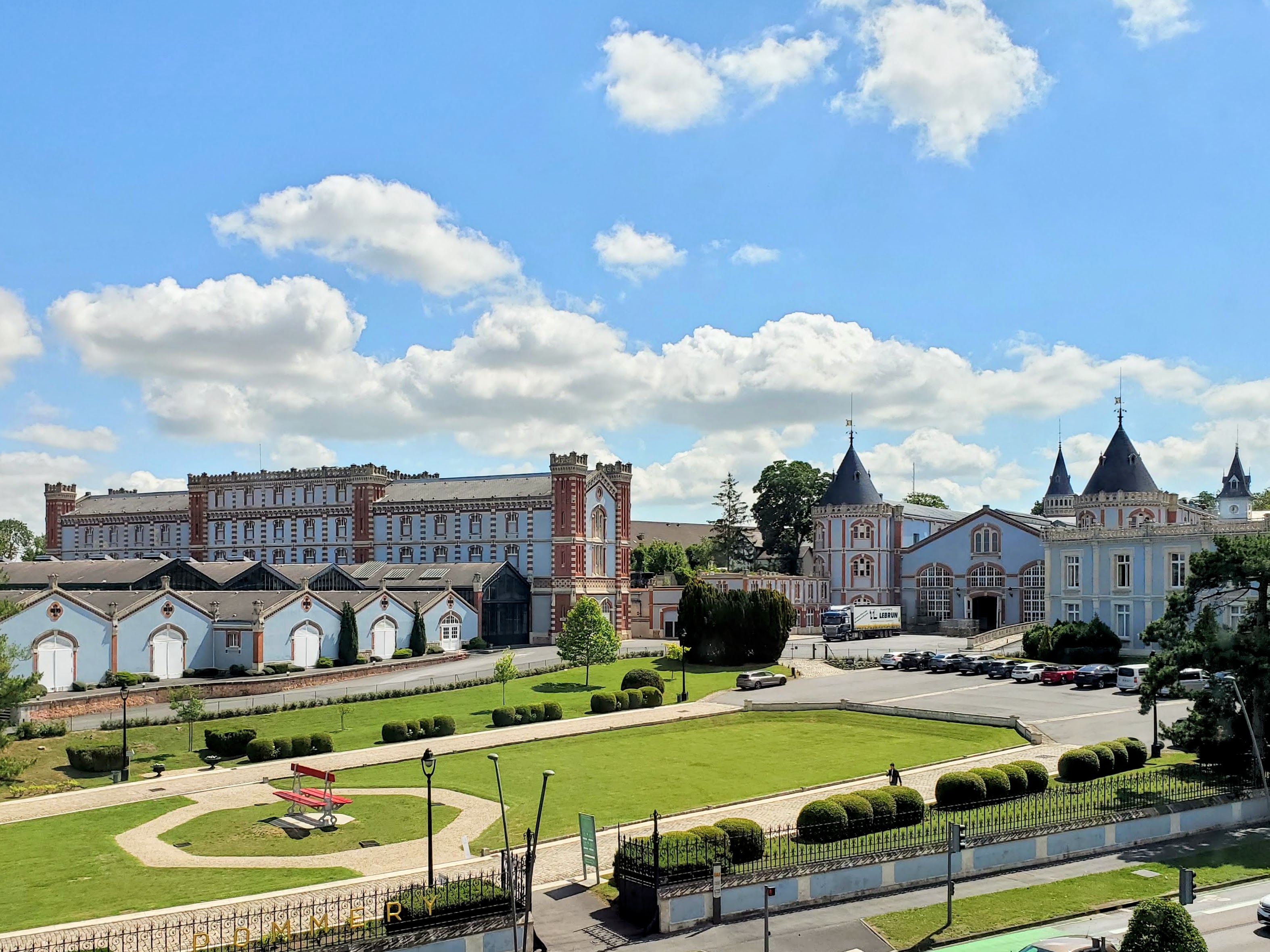 Uncork Champagne Tours