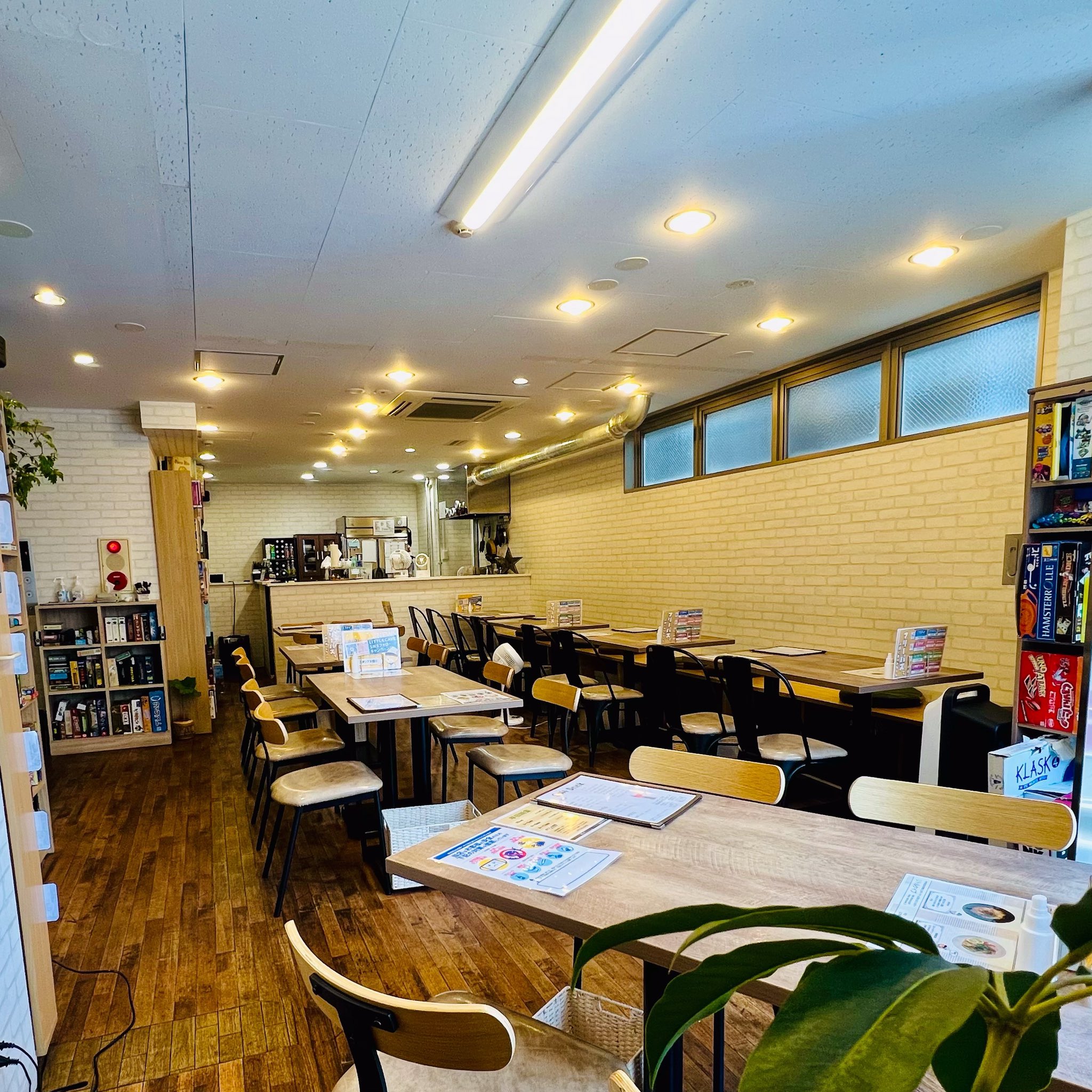 Little Cave Shinjuku South