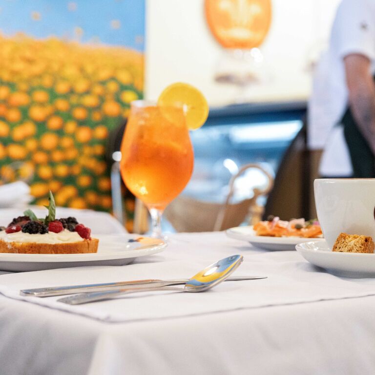 Trovasi Cafe