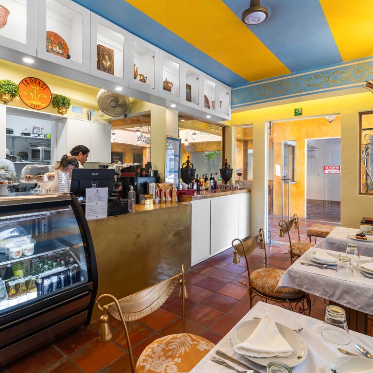 Trovasi Cafe