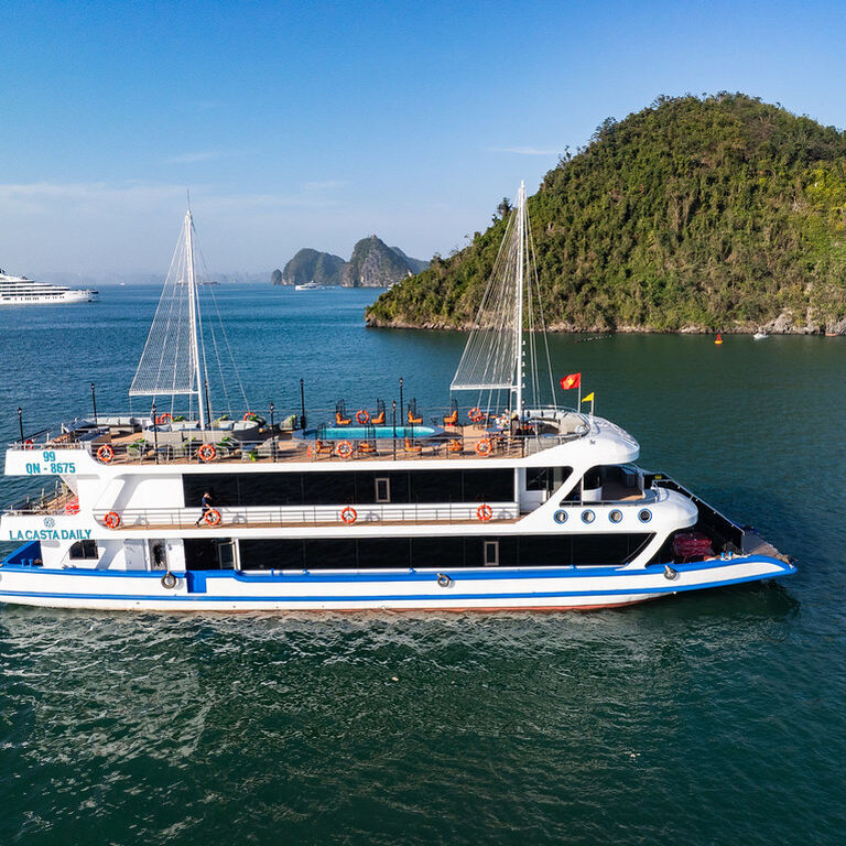 La Casta Cruise Group