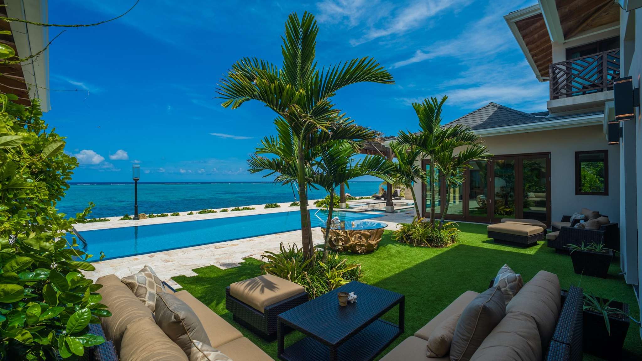 CaymanVacation.com