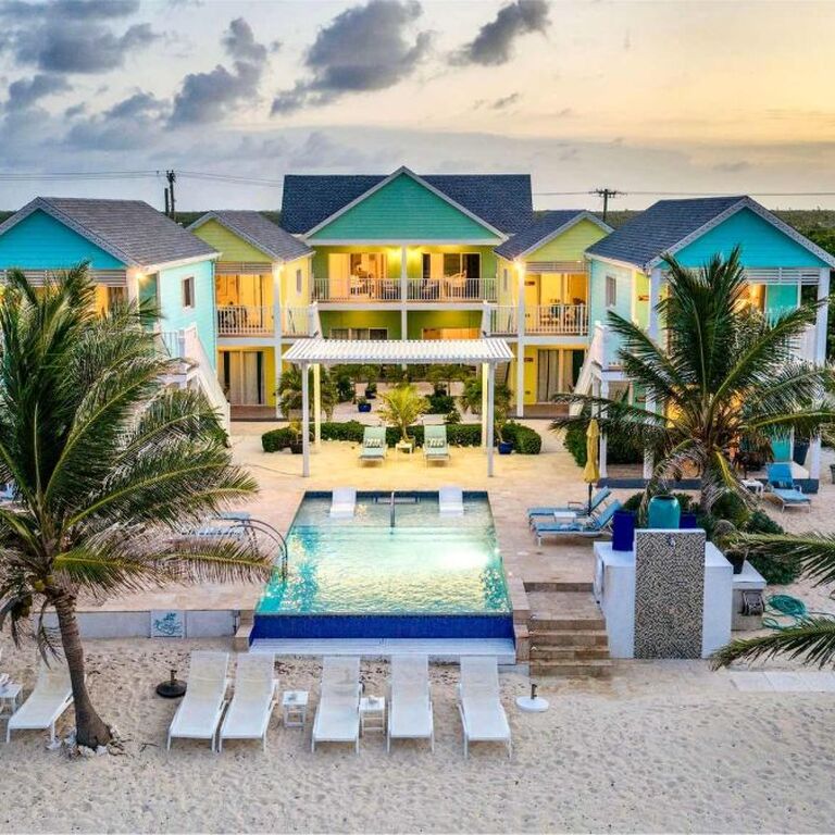CaymanVacation.com