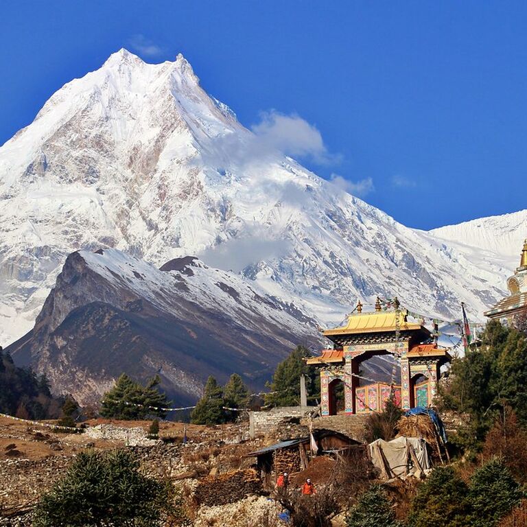 NATURE LOVERS TREKS & TOURS