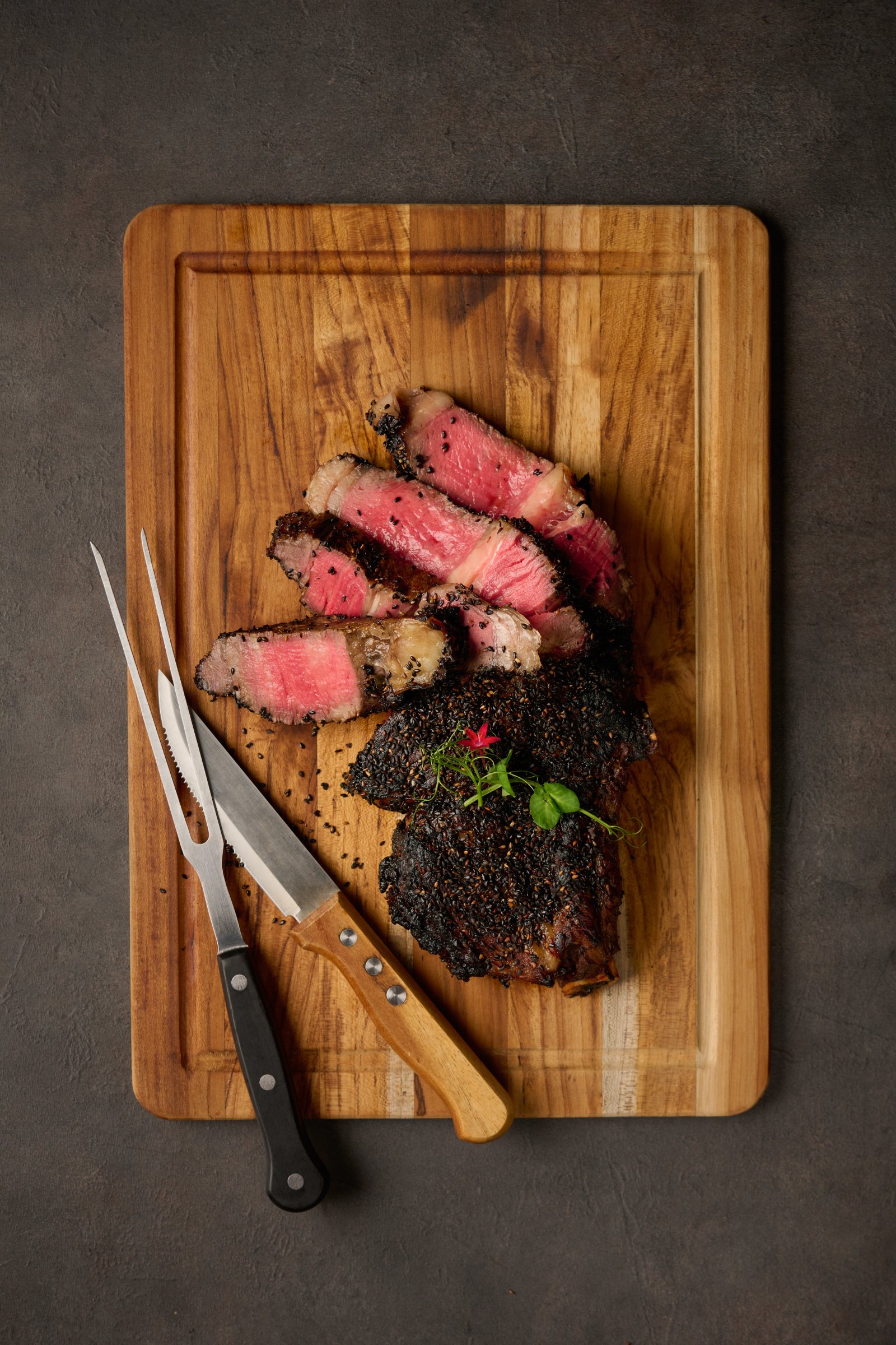 Tomahawk Cont. Steakhouse
