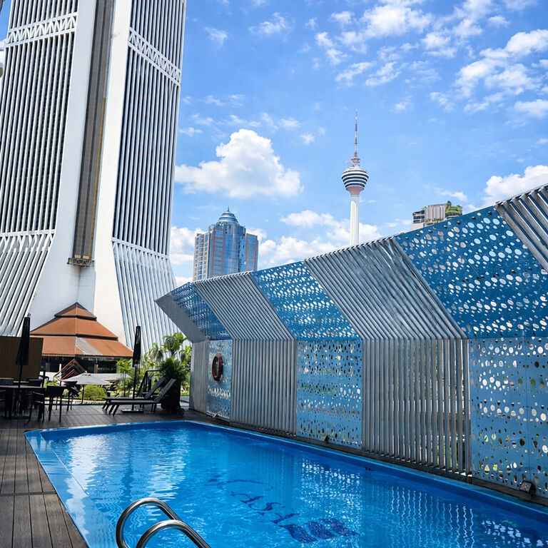 YOYOY KAMPHORA SPA KL