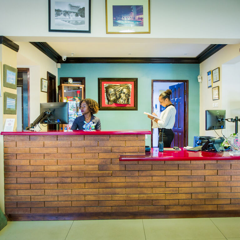 Altamont Court Hotel