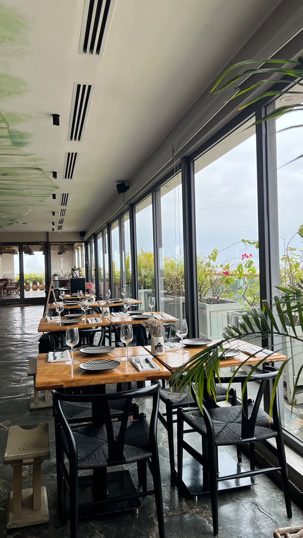 THE MIX RESTAURANT