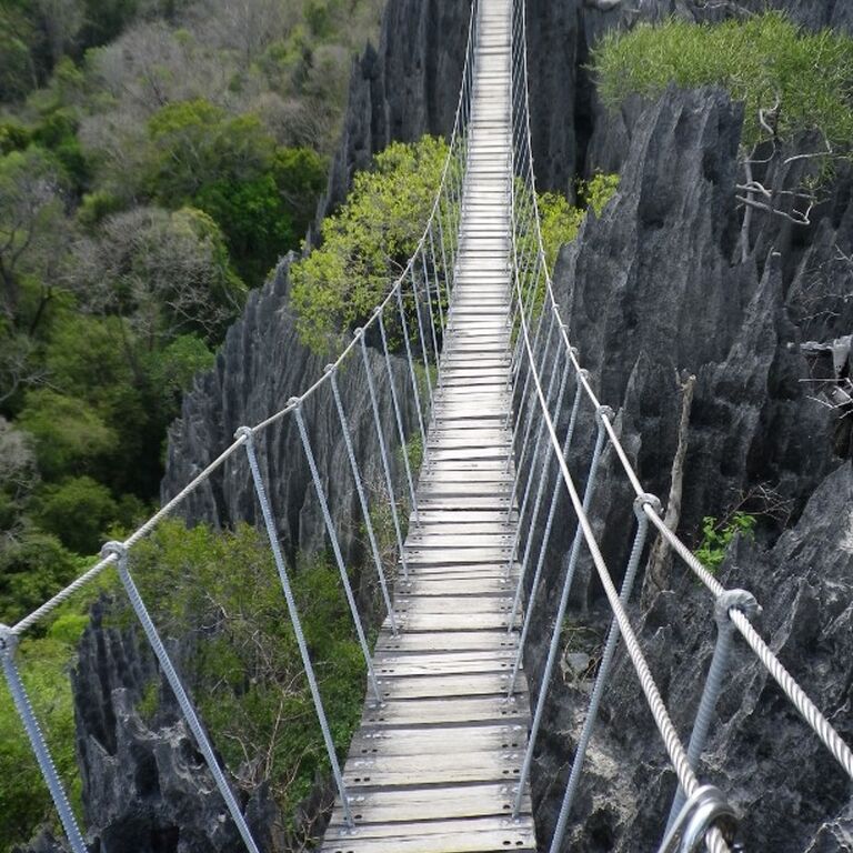 TSINGY TOUR MADAGASCAR