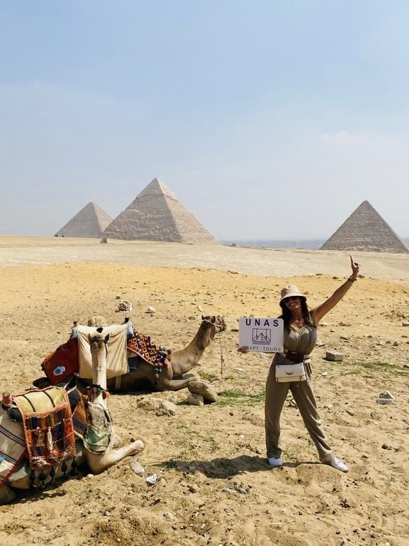 Day tour pyramids Egyptian Musuim GIM