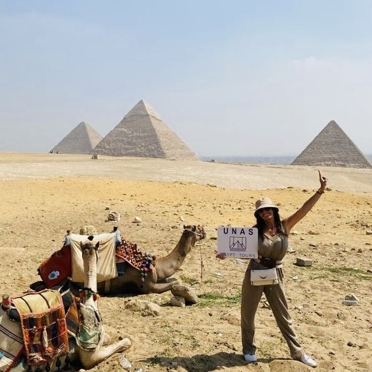 Day tour pyramids Egyptian Musuim GIM