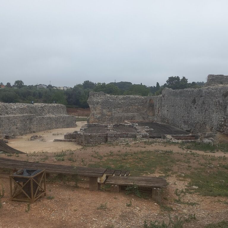 Walking tour in Conimbriga