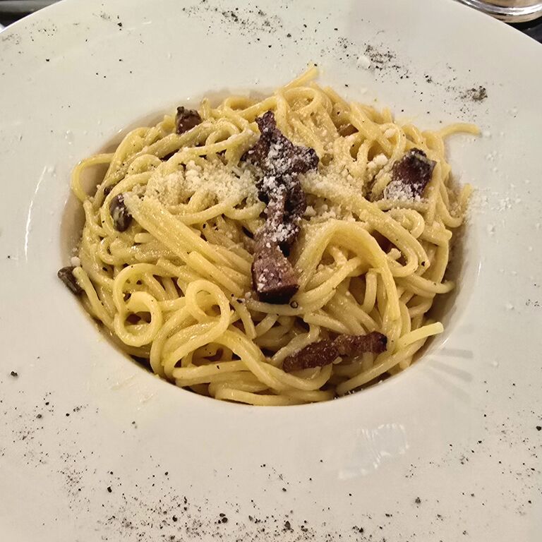 Vieni Qui