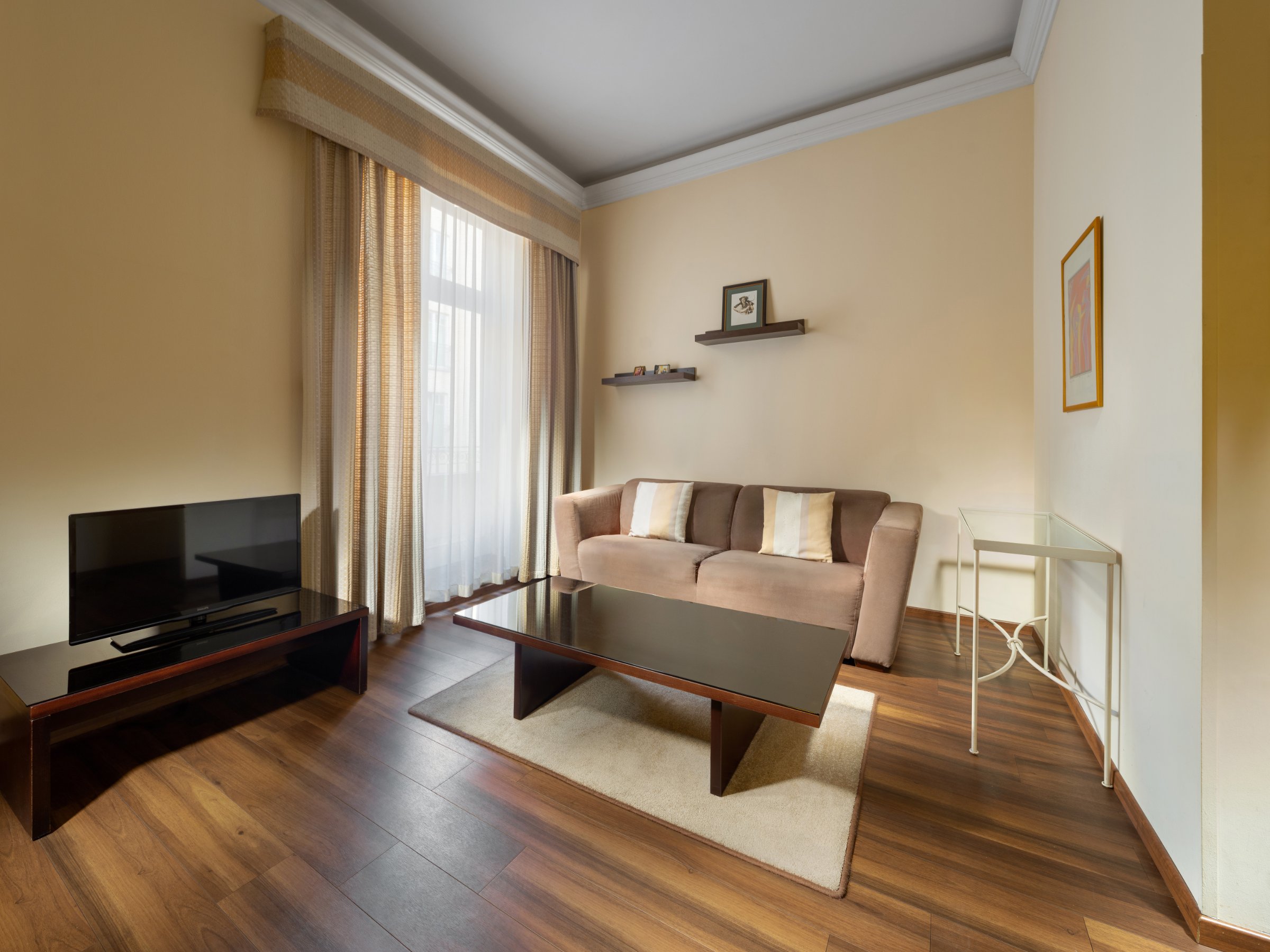 Mamaison Residence Izabella