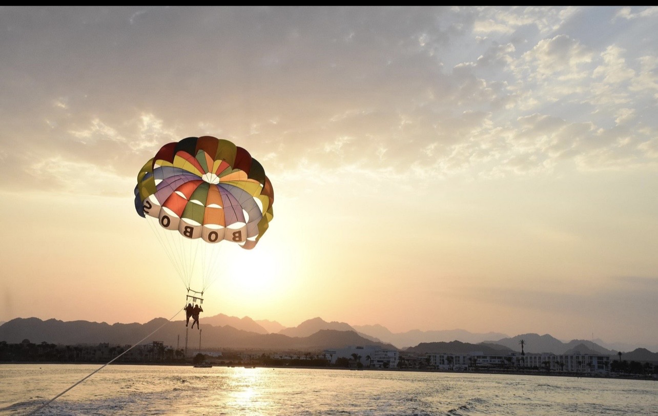 Parasailing Ride in Hurgada single&double with private Transfer