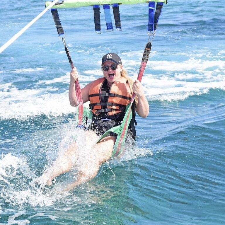 Parasailing Ride in Hurgada single&double with private Transfer
