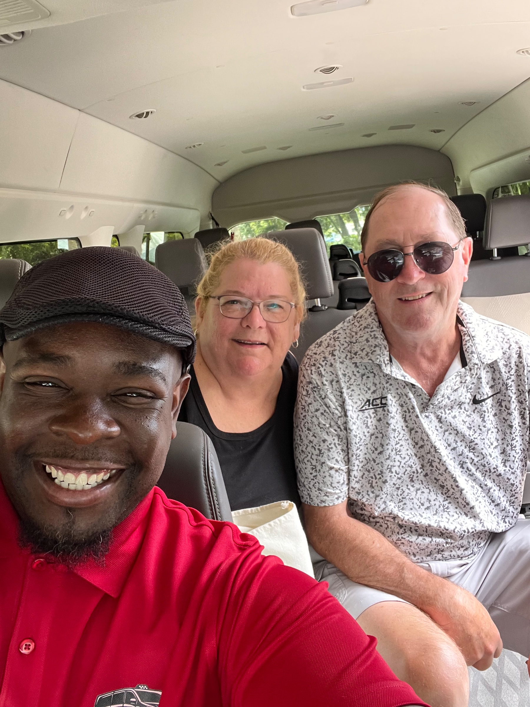 Elkins Taxi and Transportation