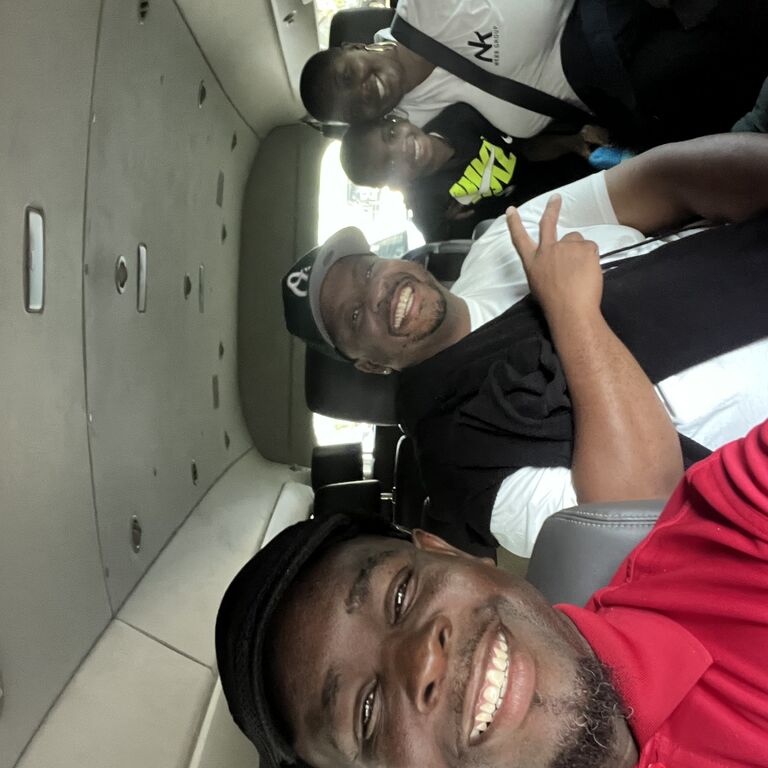 Elkins Taxi and Transportation