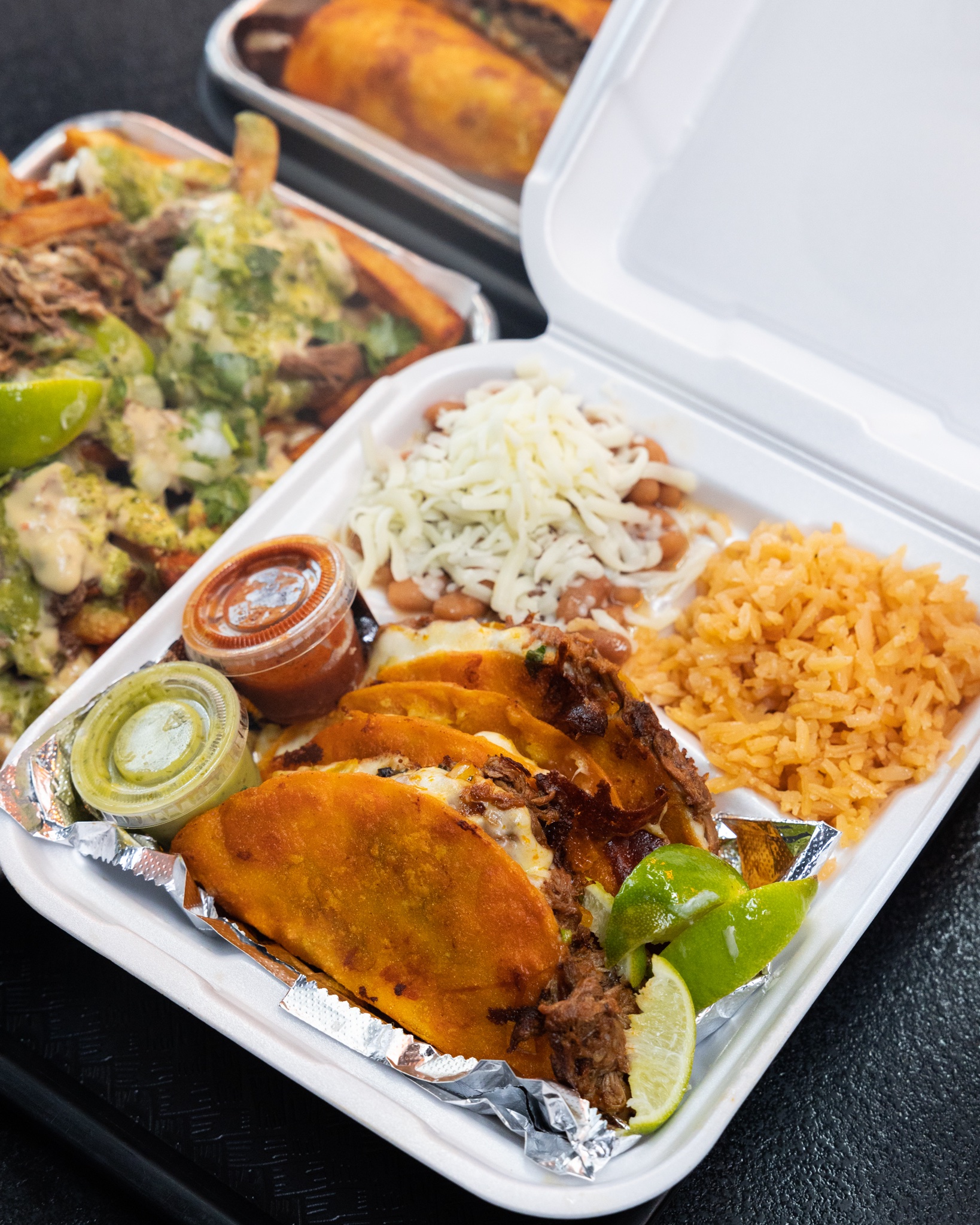 VITOS TACOS
