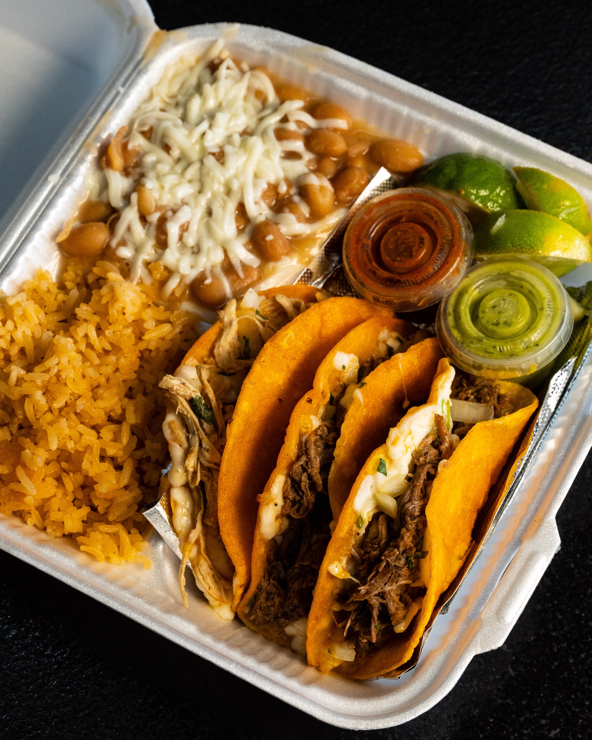 VITOS TACOS