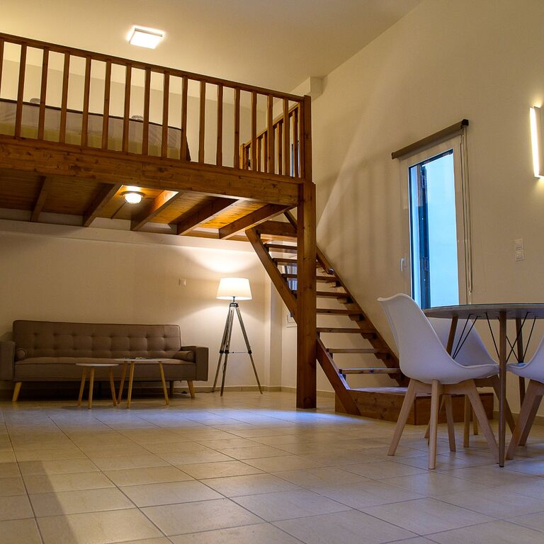 Uni Island City Suites