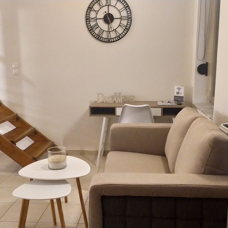 Uni Island City Suites