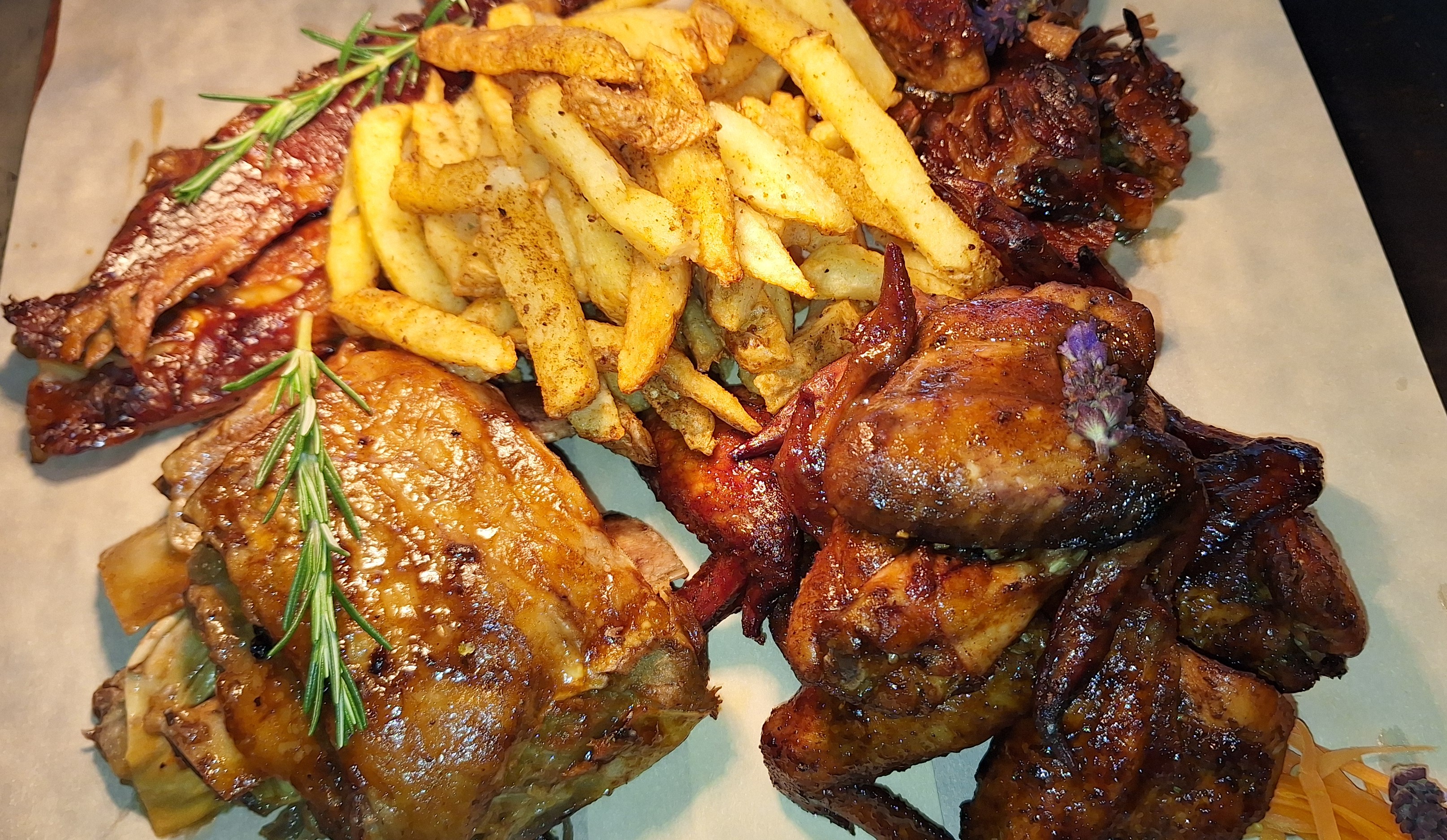 HICKVILLE SMoKEHOUSE
