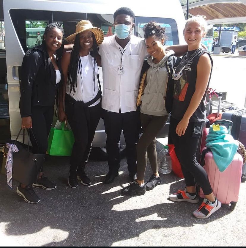 waynes transfers and tours