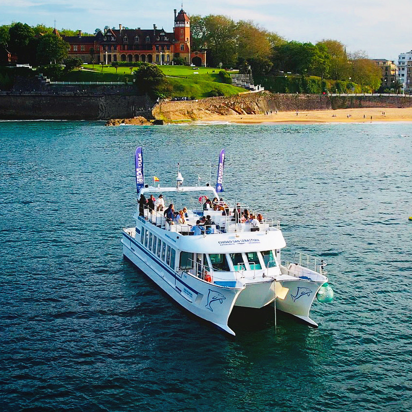 Catamarán Ciudad San Sebastián