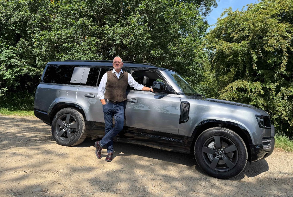 Defender Tours