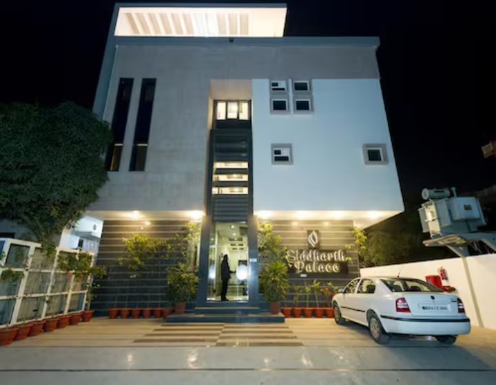 HOTEL SIDDHARTH PALACE