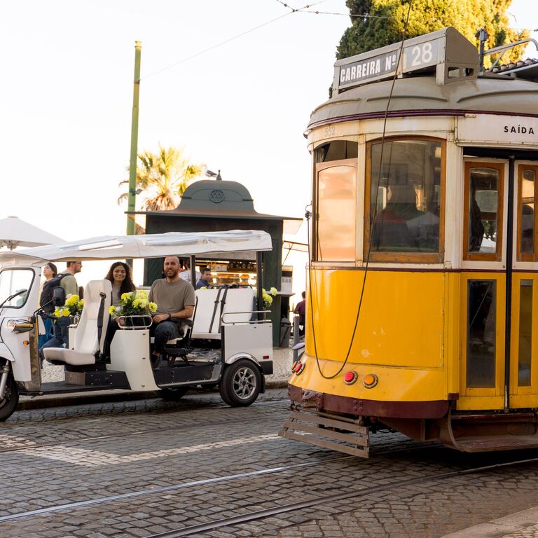 Lisbontuktukguide