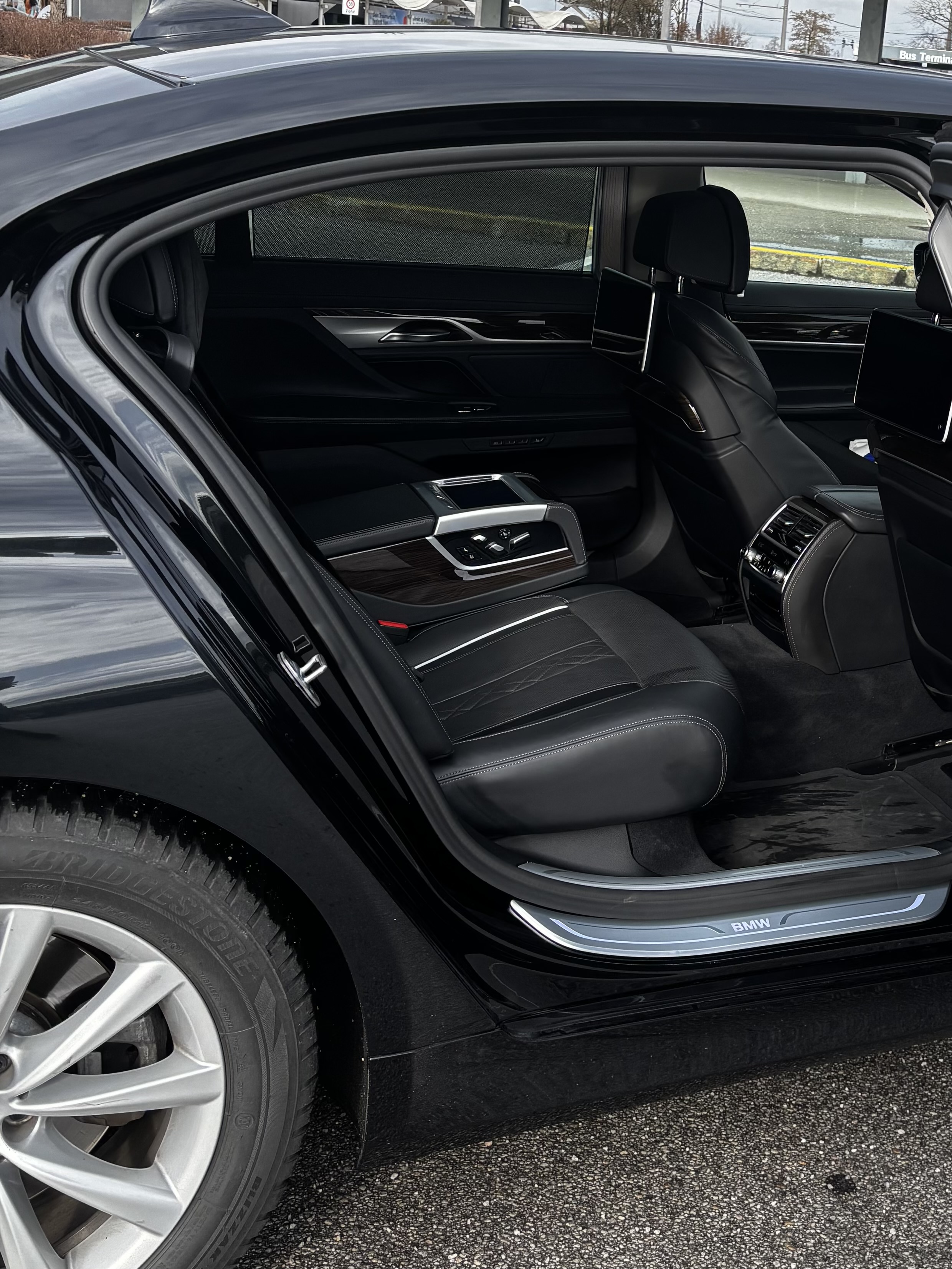 CC - Limousine &Taxi Service