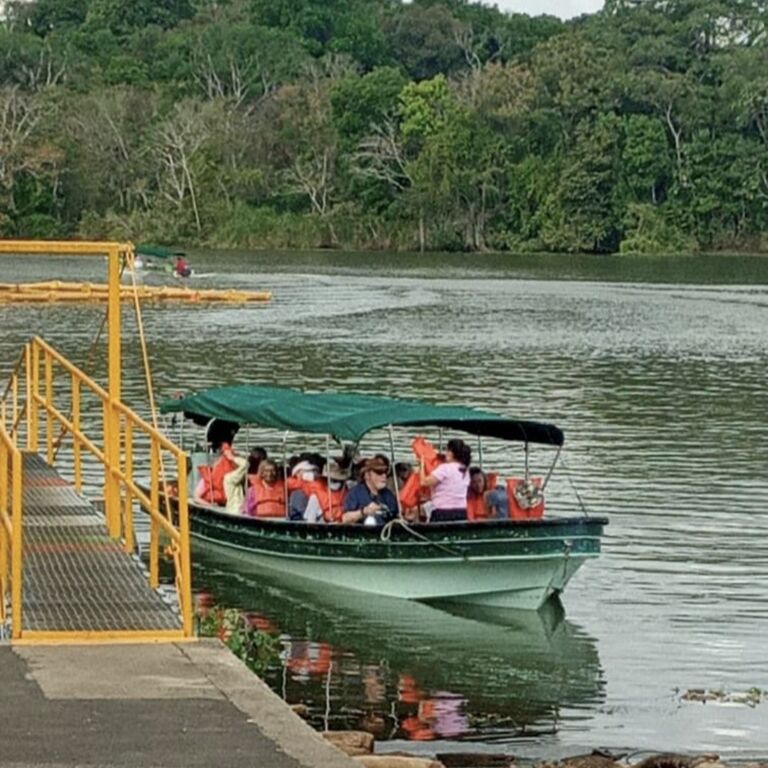 BarefootPanama Tours S.A.
