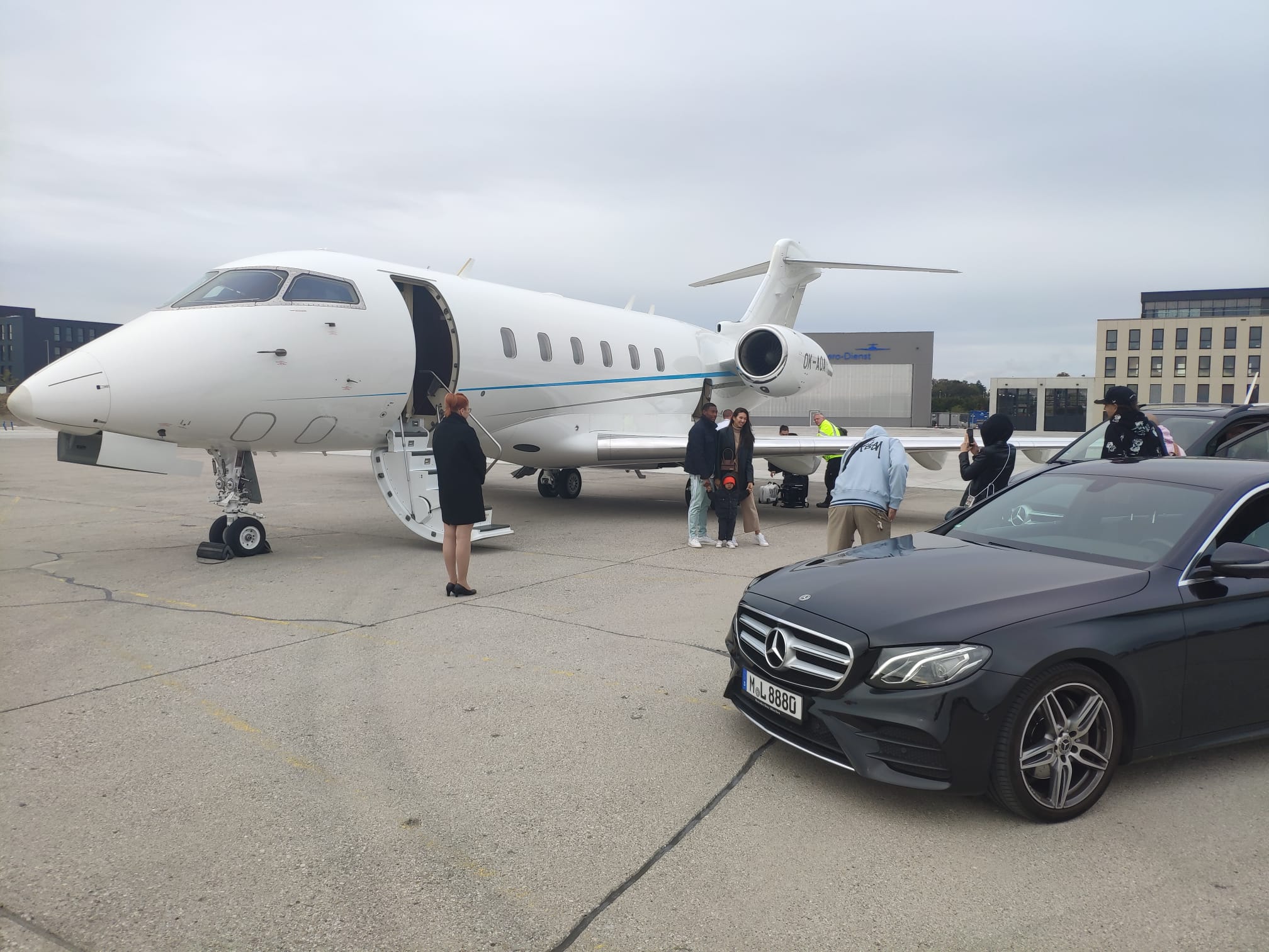 LimoLike - Trips & Transfers